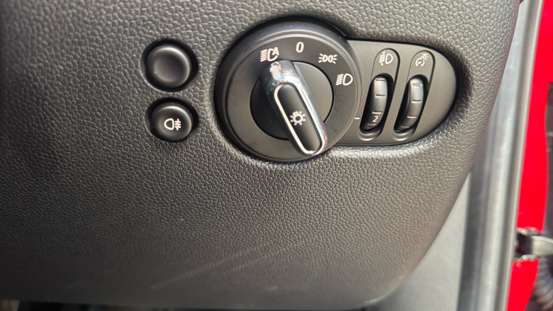 MINI Hatchback 1.5 Cooper Classic II 5dr Auto Petrol Hatchback